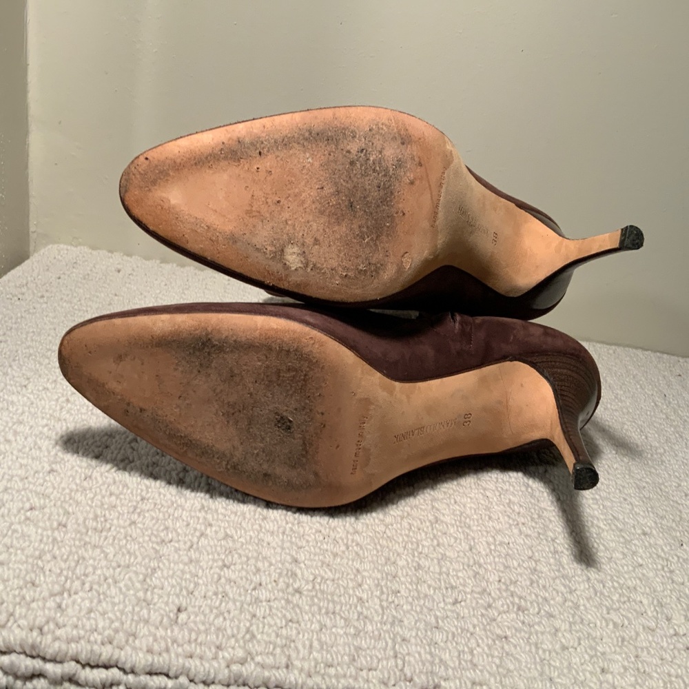 Manolo Blahnik Brown Suede Booties - Picture 4 of 4